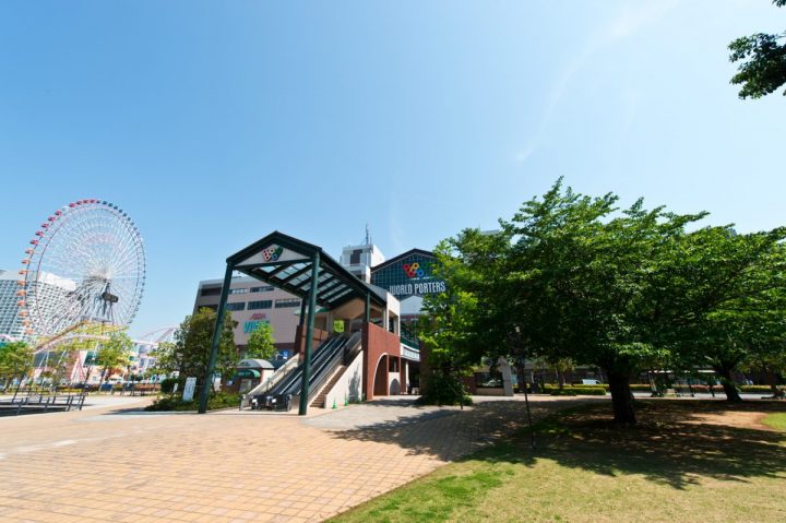 横浜ワールドポーターズ マグカル