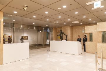 A museum in a department store with a quiet and spacious space