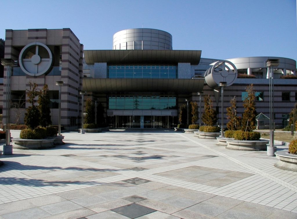 神奈川県立  生命の星・地球博物館