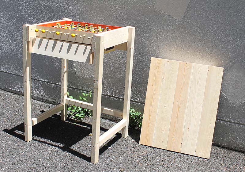 木製サッカーゲーム付き 木の机づくり