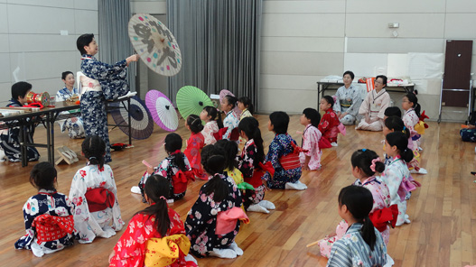 平成28年度 かながわ伝統芸能ワークショップ「日本舞踊に学ぶ‘和’の作法」~おくゆかしい日本文化の香り~