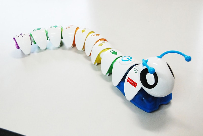 ロボット&プログラミング教室「イモムシ型ロボットでプログラミングに初挑戦!」