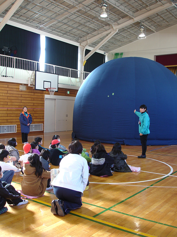 冬の企画展 エアドーム プラネタリウム