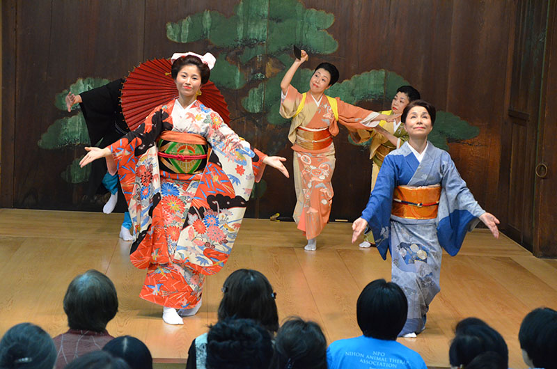久良岐能舞台日本舞踊基礎講座導入事業 ~日本舞踊入門ワークショップ~
