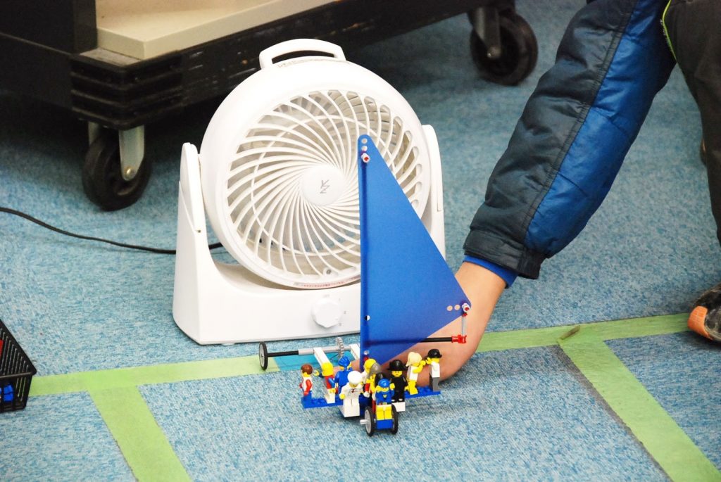 ロボット&プログラミング教室「サイエンス&テクノロジー ~レゴで学ぶ科学の原理~(ウィンドカー風をつかめ!)」