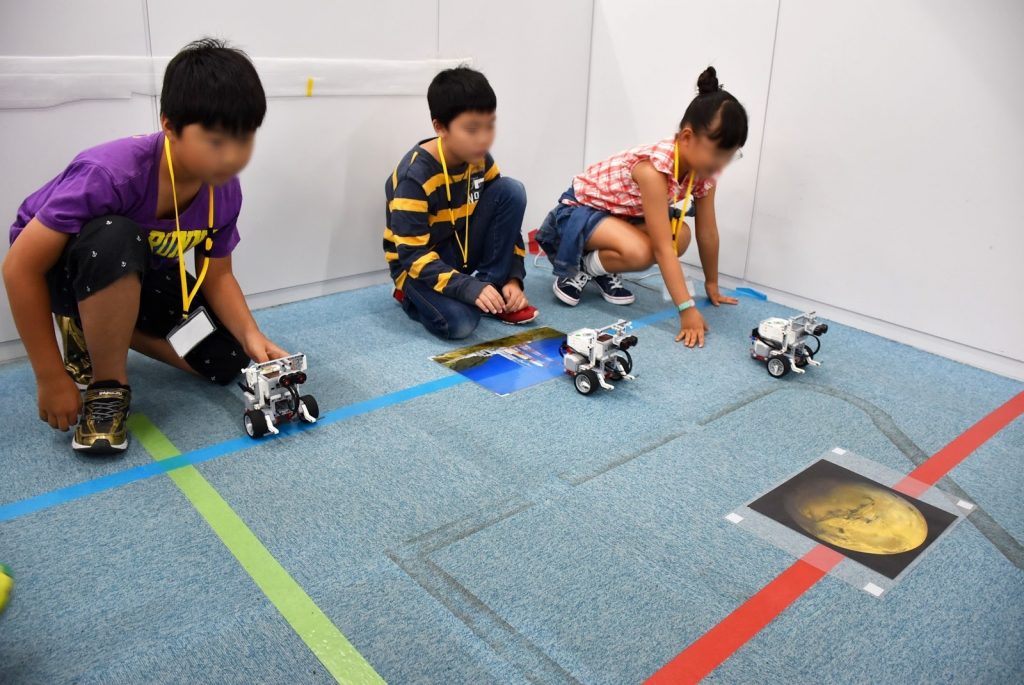 ロボット&プログラミング教室「ブロックロボットでプログラミングに挑戦 EV3 Ⅱ(宇宙探検コース)」