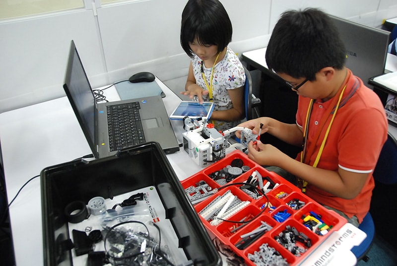 ロボット教室「サイエンス&テクノロジー ~レゴで学ぶ科学の原理~ EV3で宇宙エレベーターを作ろう!」