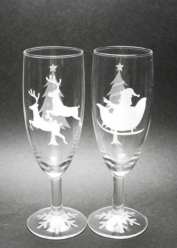 クリスマス期間限定 サンドブラストでペアシャンパングラスとガラスの小箱作り