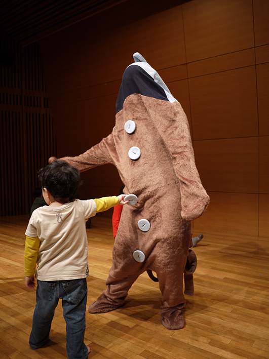 コソダテ アートプロジェクト in山手ゲーテ座 子そだては爆発だぁ2015 「ヘンテコ運動会」