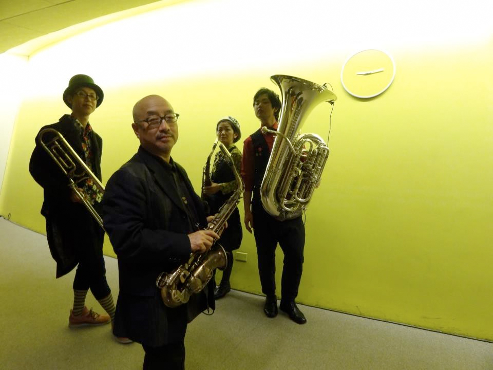 梅津和時ちびブラス+映画「カンタ!ティモール」