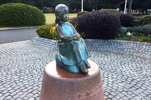座学+ツアーのシリーズ・象の鼻はじめてものがたり vol.11 ≪横浜三色歌絵巻≫-赤・青・白