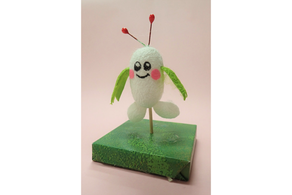 「まゆ」を使ってオリジナルキャラクター「まゆるん」の人形を作ろう!