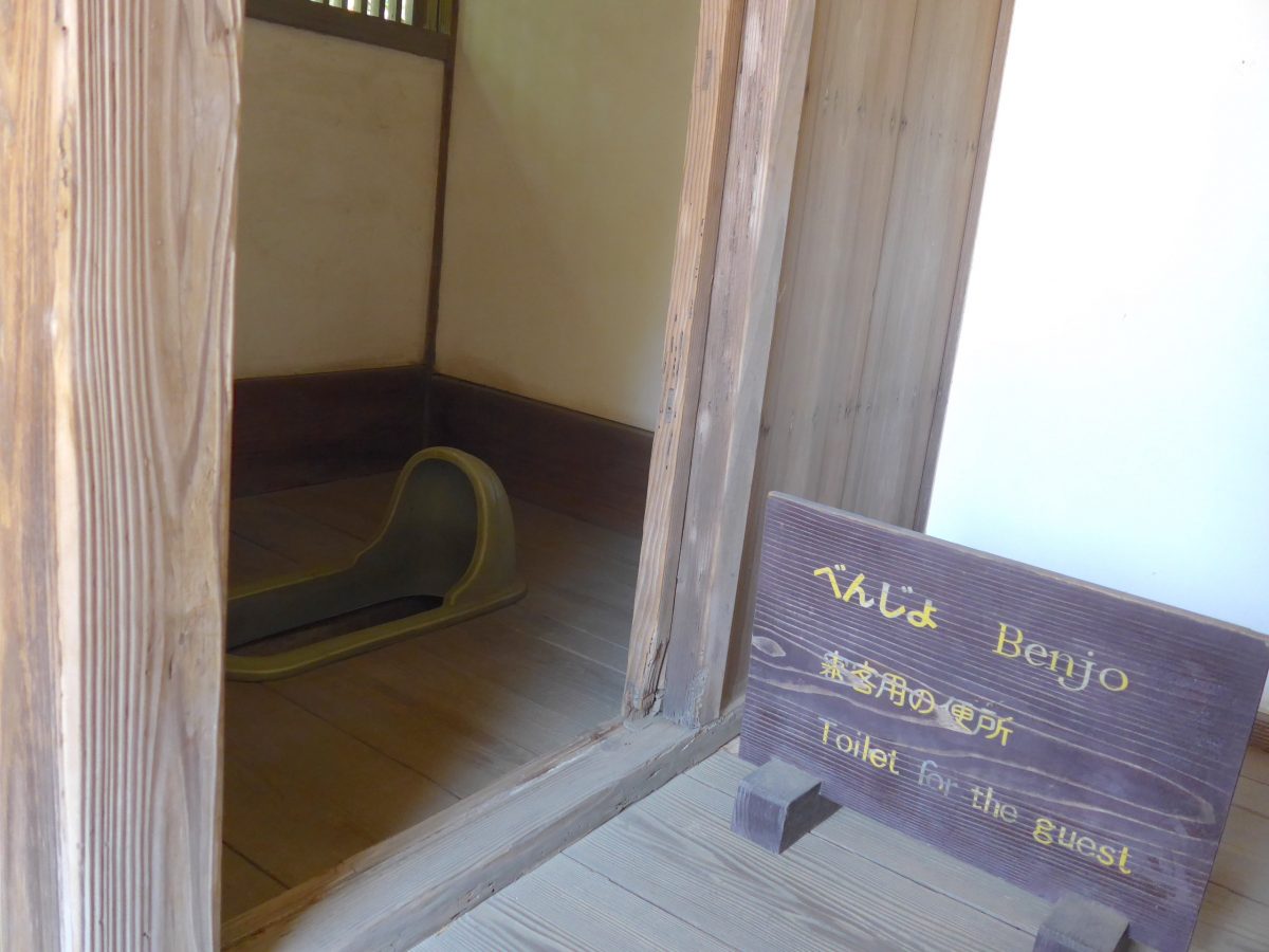 What Medieval Castle Toilets Looked Like – The Almanac