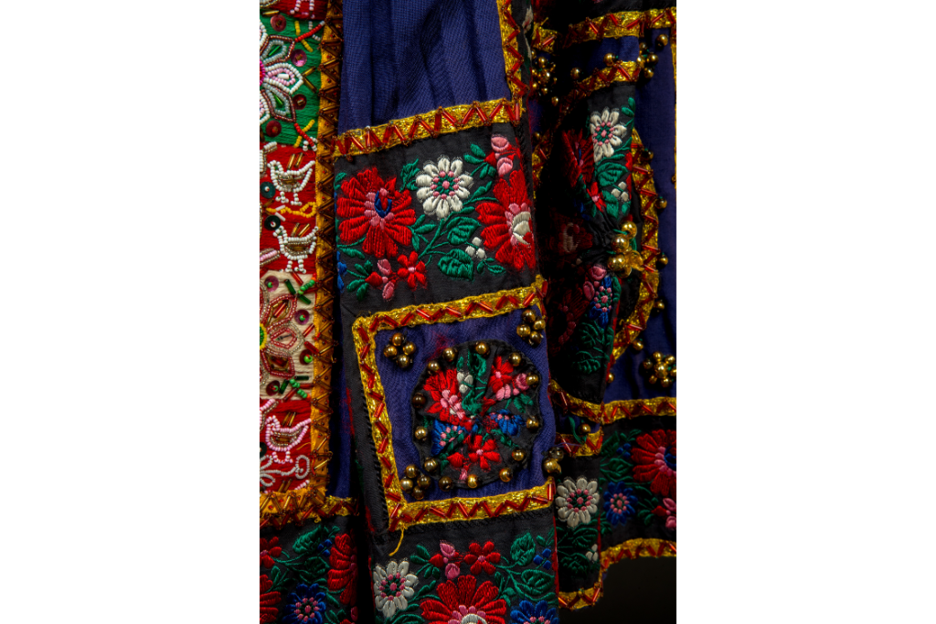 「刺繍」の魅力を幅広い分野の作品約230点を通して紹介