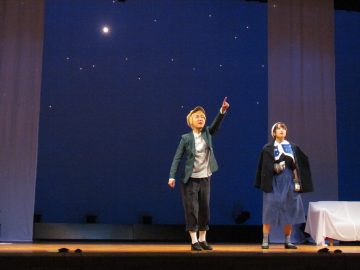 平塚市内で活動をしている劇団の、創作芸術の発表の場です。