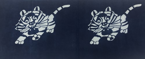 Indigo-dyed works with rabbit designs dyed by participants and staff will be exhibited.
