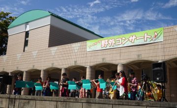 【관람·배신】신록! 야외 콘서트 “요코하마 히로시 아라시 OBOG 취주 악단”