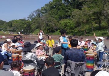 太鼓であそぼう「ドラムサークル」 の画像