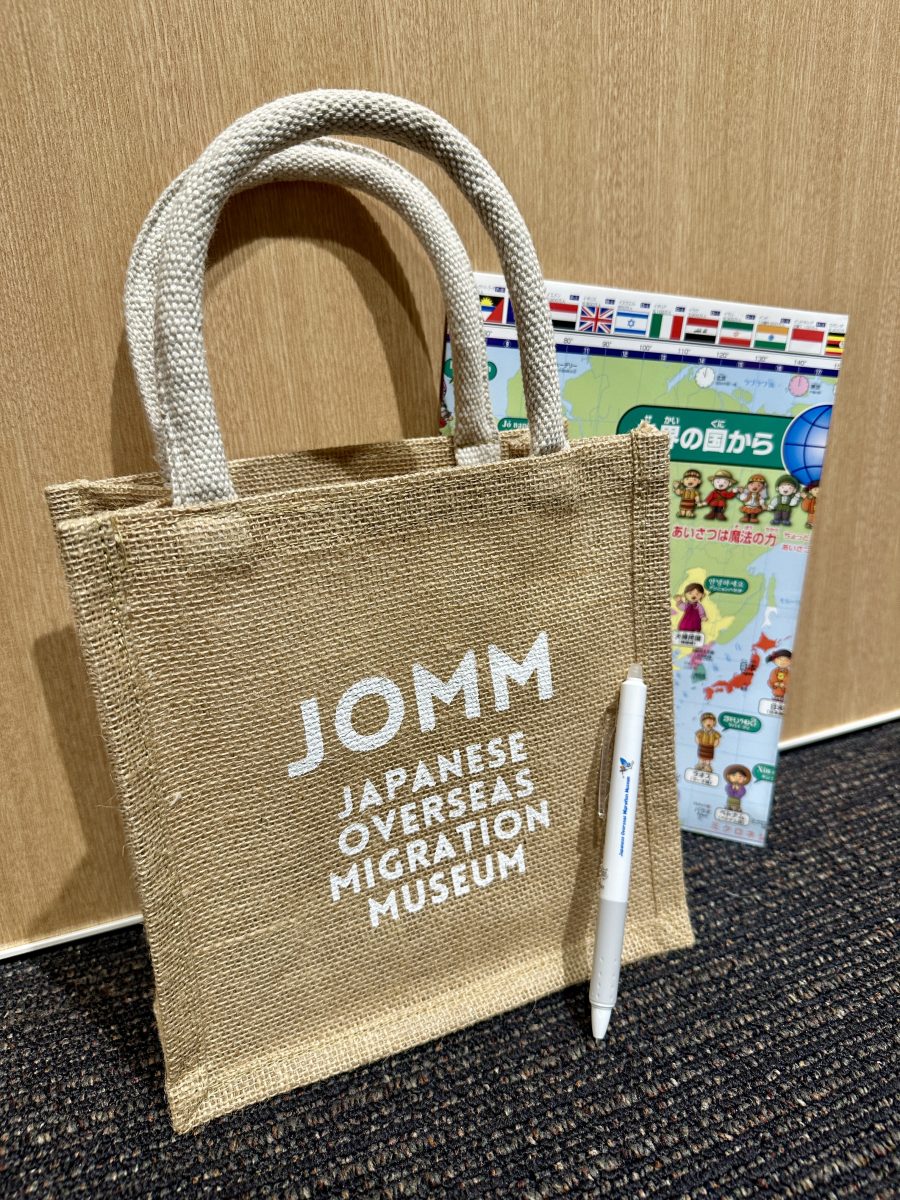 ARフォト体験でオリジナルノベルティをプレゼント